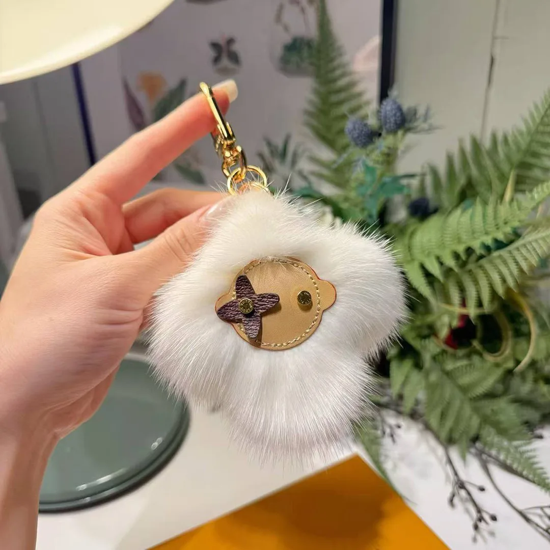 M02300 Vivienne Fur Key Holder Mink Fur and Leather