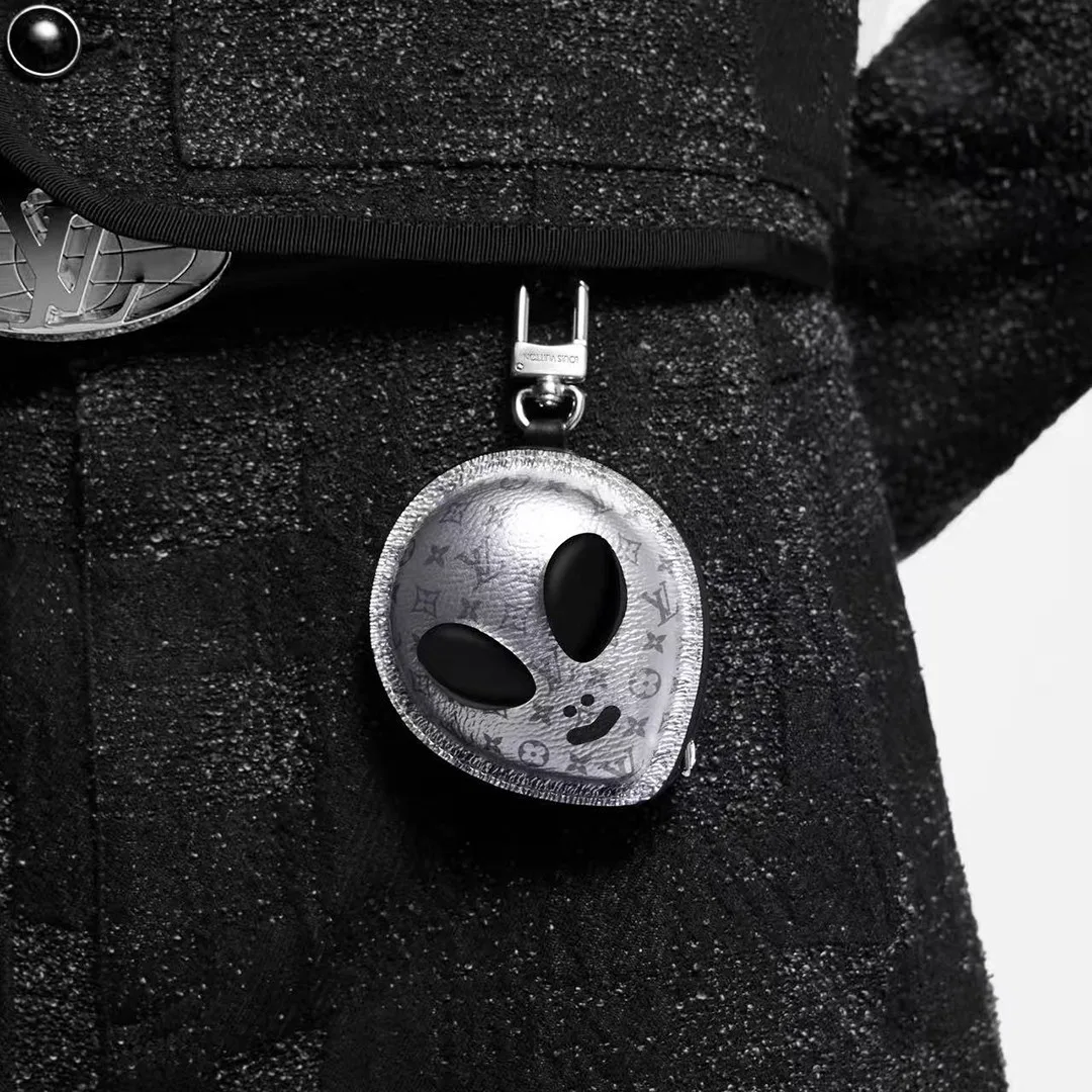 M02429 Alien Bag Charm