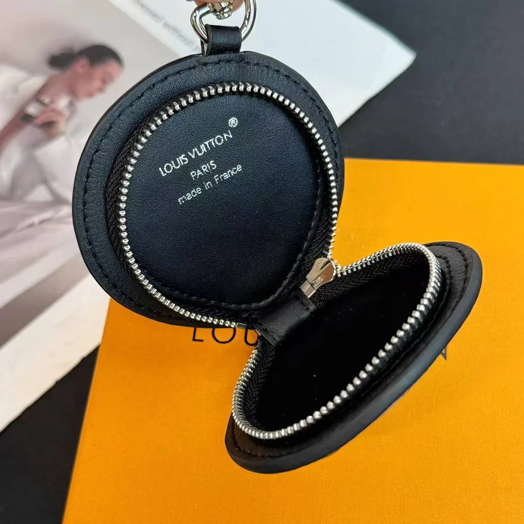 M02429 Alien Bag Charm