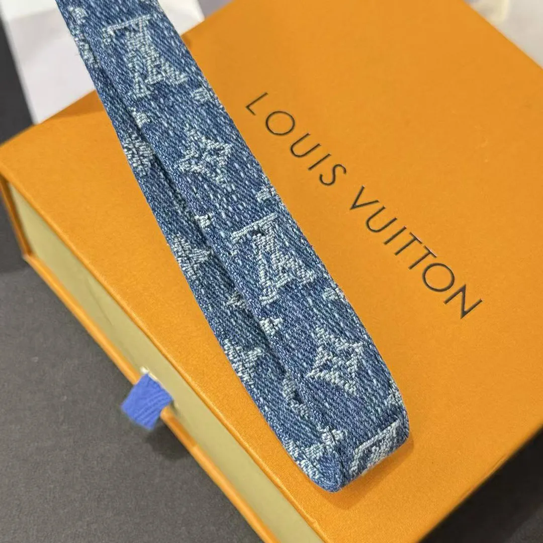 M02599 L.V x TM Denim Cerise Dragonne Denim Blue Monogram Denim