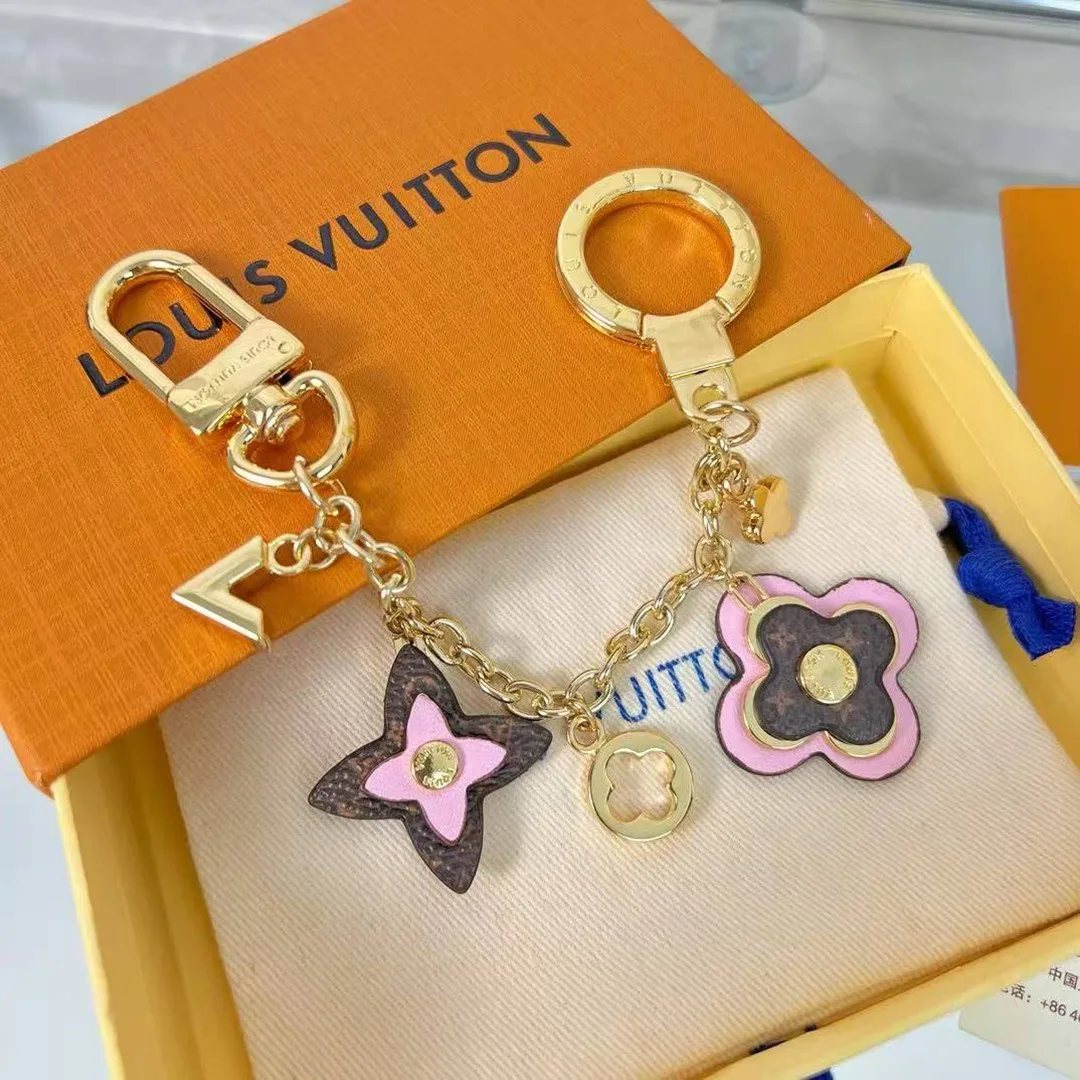M01414 Blooming Flowers Chain Bag Charm Monogram Flower and V Charms