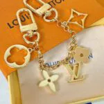 M01413 Fleur de Monogram Bag Charm Chain - M02564 2 M01413 Fleur de Monogram Bag Charm Chain