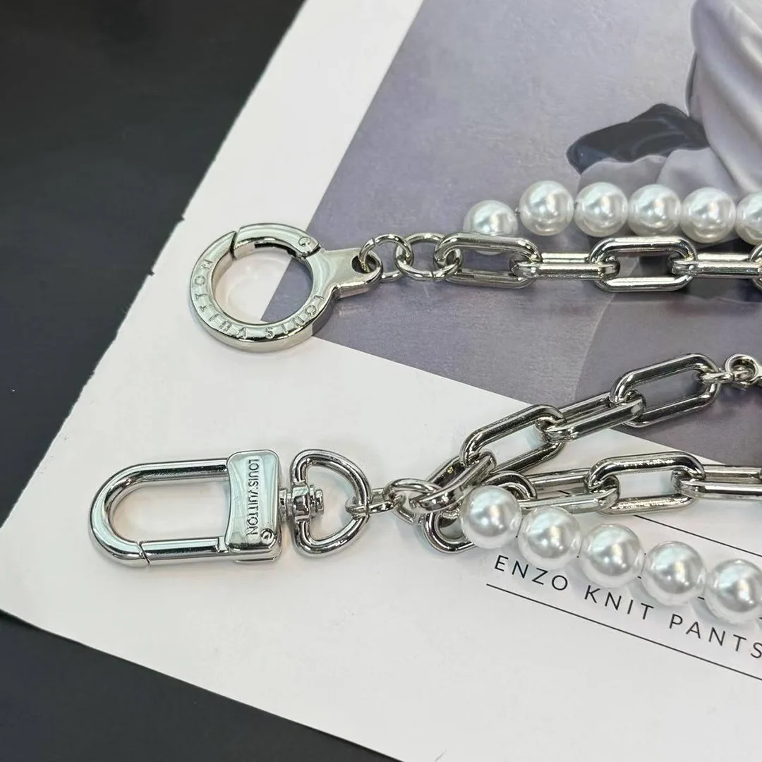 M02606 Pearls Chain Belt and Bag Charm