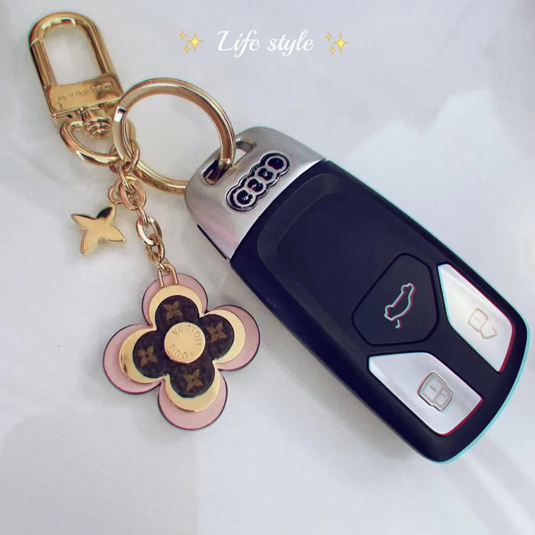 M63085 Blooming Flowers BB Bag Charm and Key Holder
