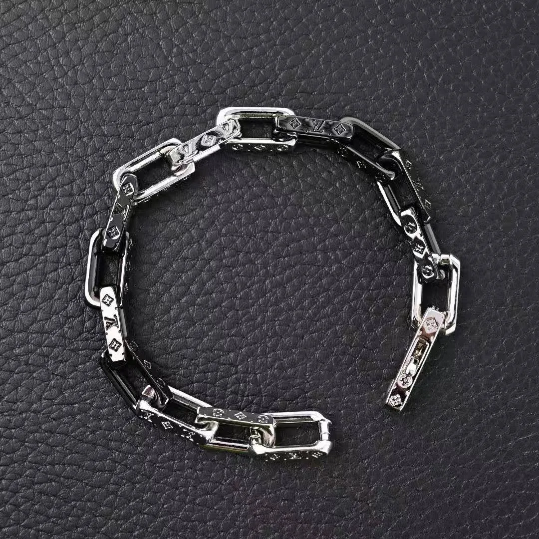 M00687 Monogram Chain Bracelet Monogram Pattern