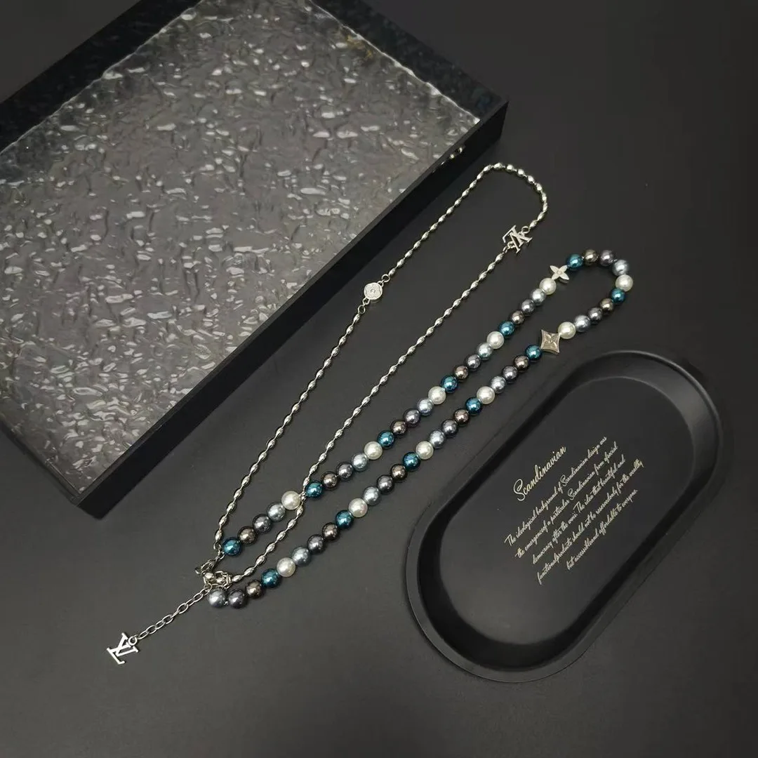 M02224 Pearls Fusion Necklace Monogram Flower and Elements