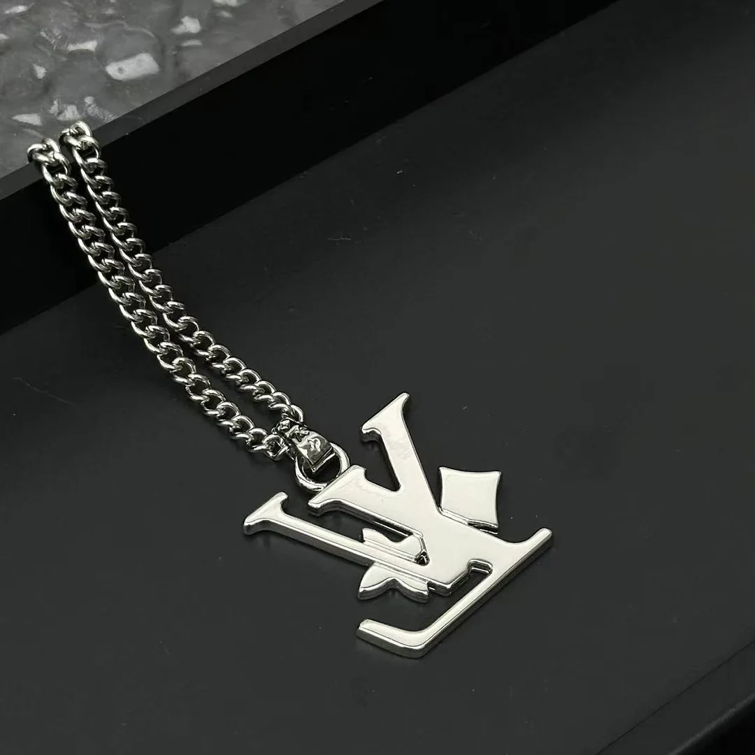 M02254 Monogram Row Pendant Monogram Flowers and the Initials