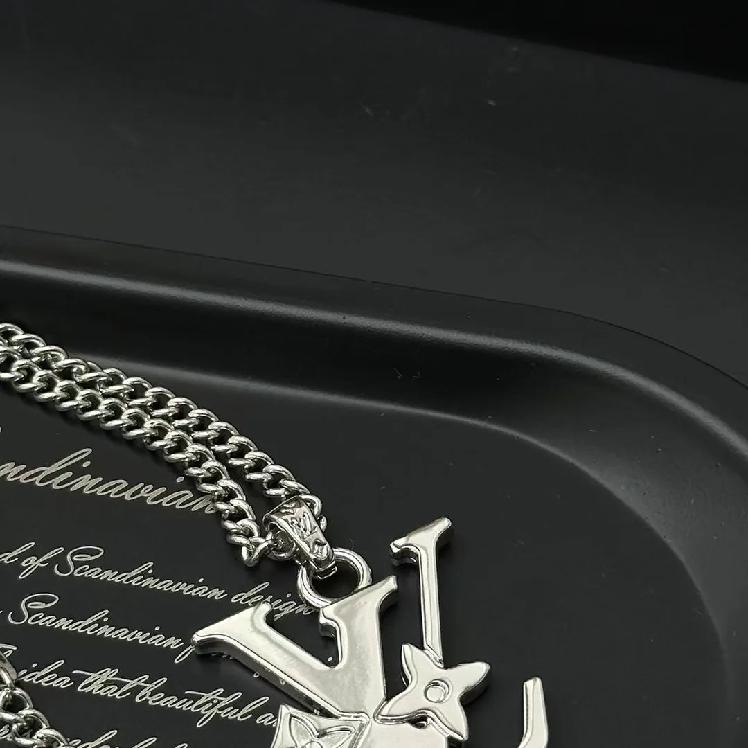 M02254 Monogram Row Pendant Monogram Flowers and the Initials