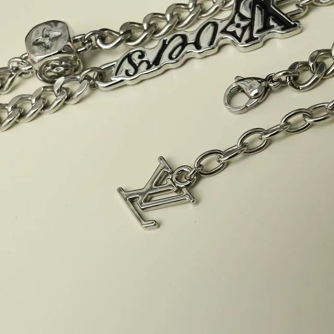 M02565 Vers Dice Necklace