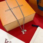 M03188 Sailor Pendant - M03076 2 M03188 Sailor Pendant