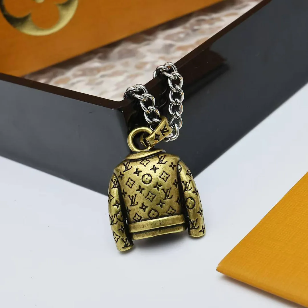 M03076 Jacket Charm