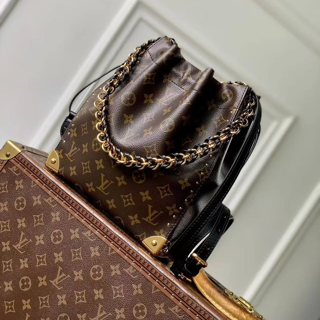 M28515 Noé Trunk Monogram Coated Canvas Handbag