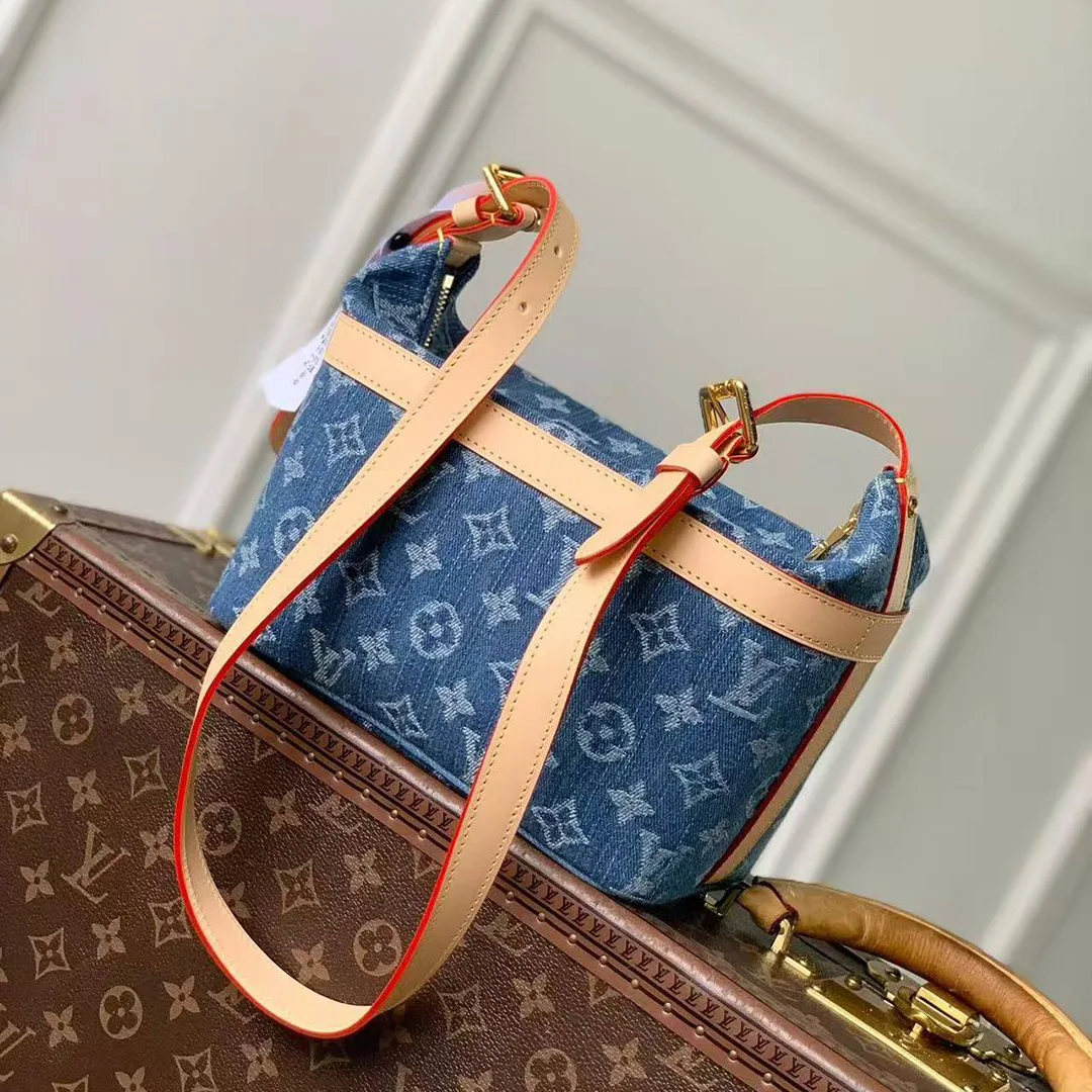 M27945 Cruiser Toiletry Bag Handbag Monogram Blue Denim