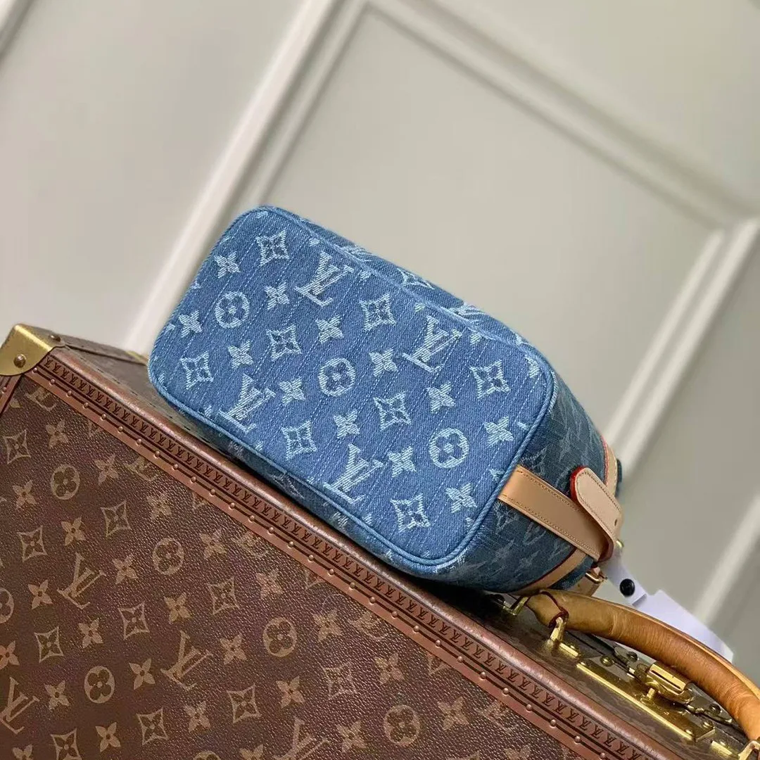 M27945 Cruiser Toiletry Bag Handbag Monogram Blue Denim