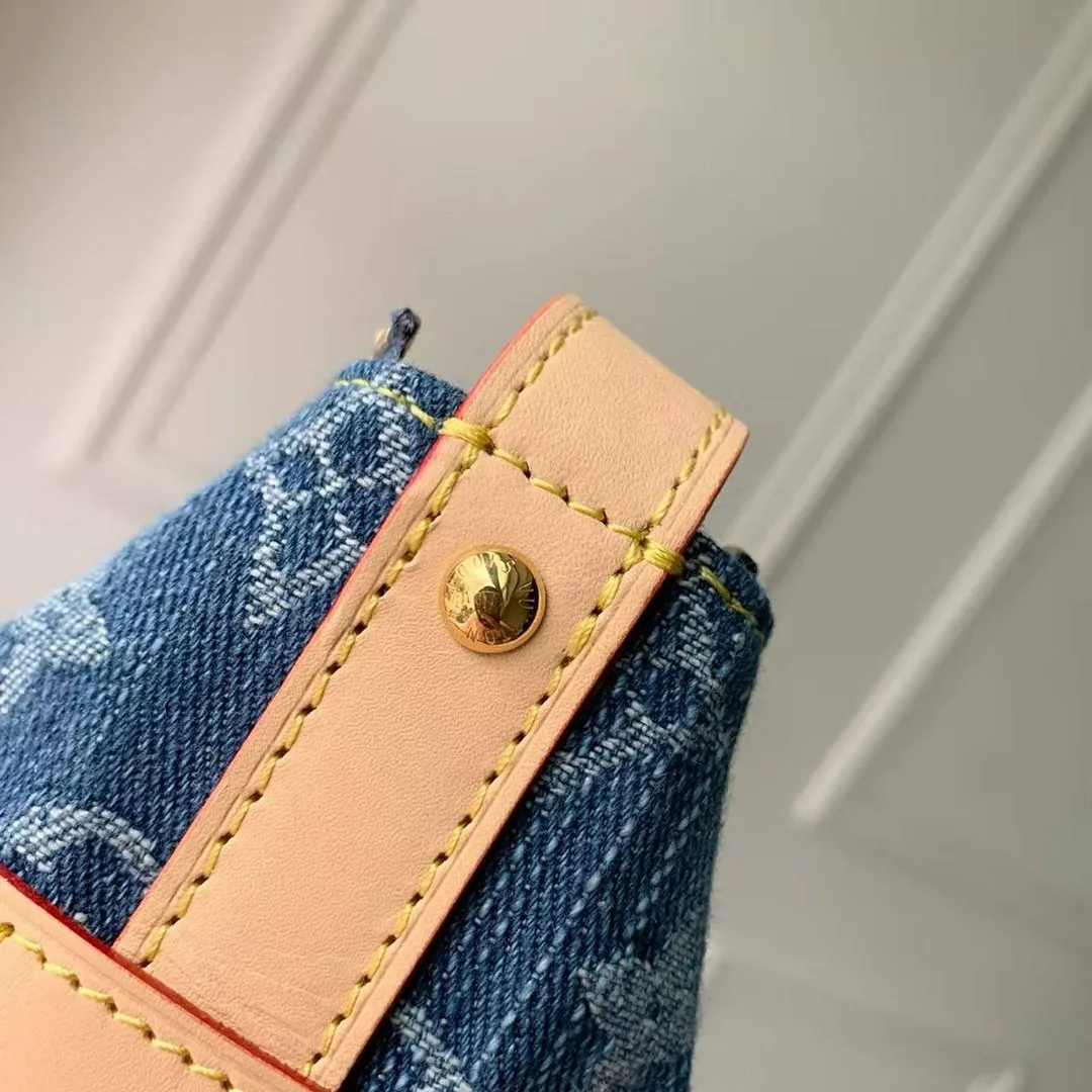 M27945 Cruiser Toiletry Bag Handbag Monogram Blue Denim