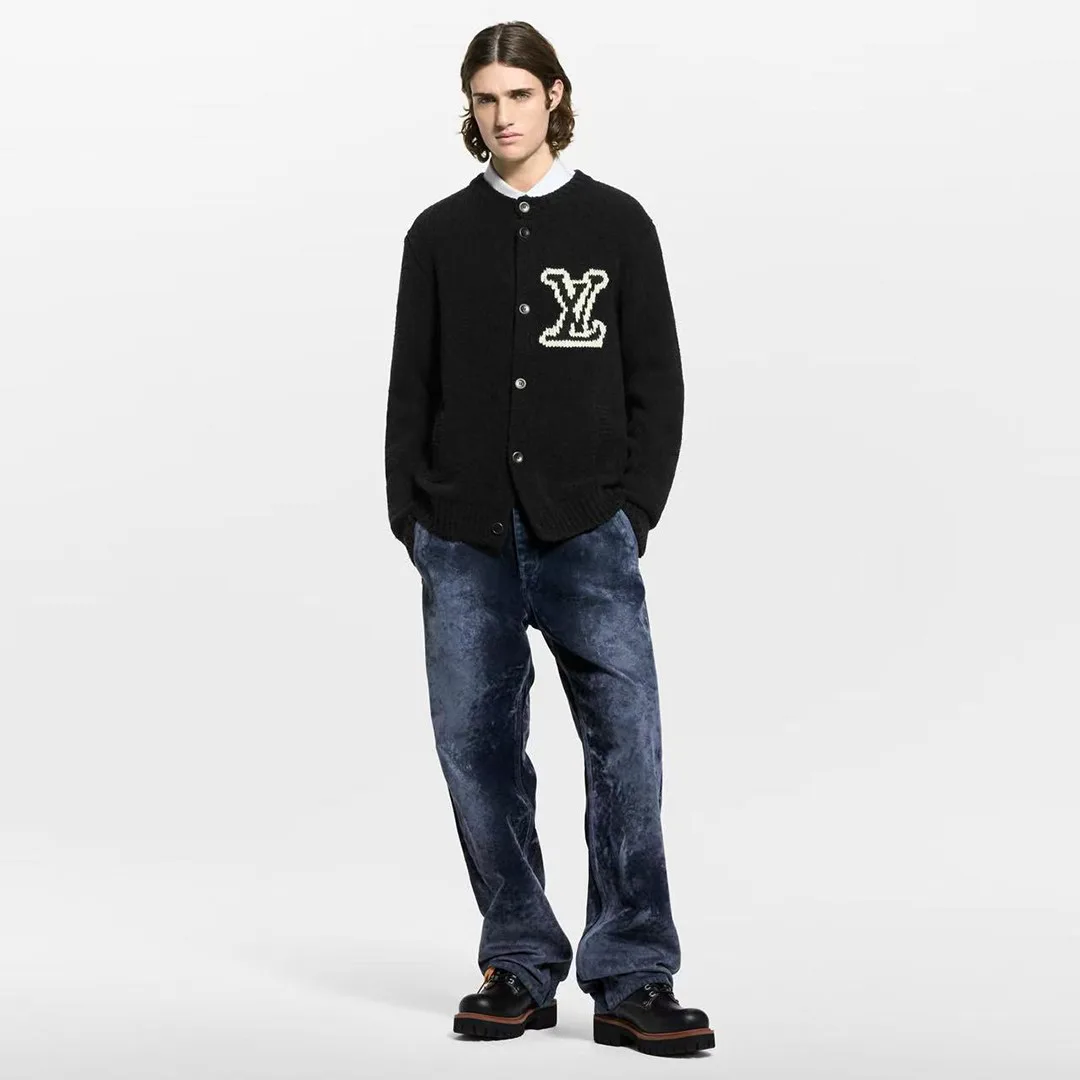 1AJBXP Chunky Intarsia Signature Cardigan Black Wool