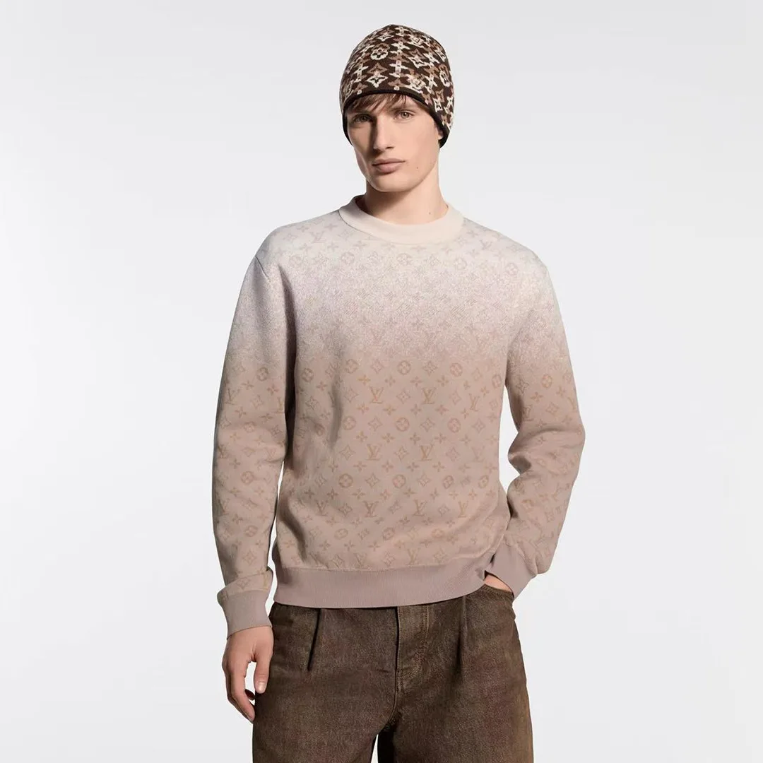 1AJTX7 Monogram Long-Sleeved Crewneck Beige Monogram Cotton