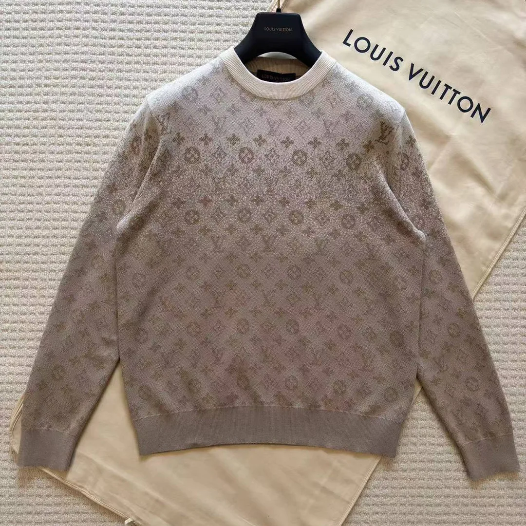 1AJTX7 Monogram Long-Sleeved Crewneck Beige Monogram Cotton