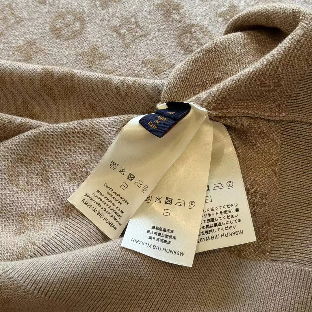 1AJTX7 Monogram Long-Sleeved Crewneck Beige Monogram Cotton