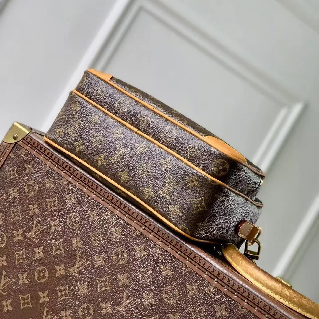 M27852 Nil GM Monogram Archive Coated Canvas