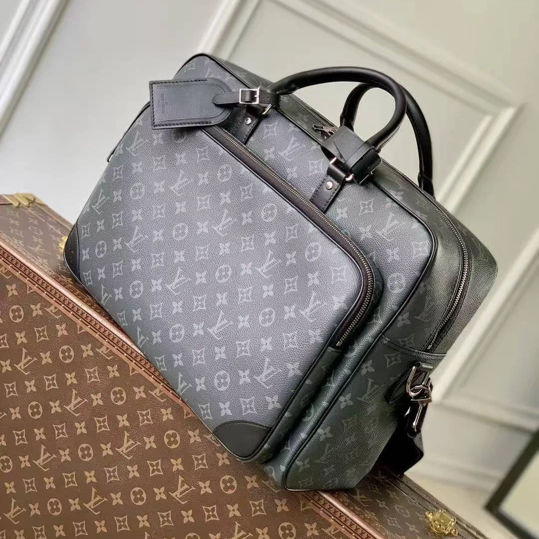 M11512 Weekender Bag Monogram Eclipse Coated Canvas
