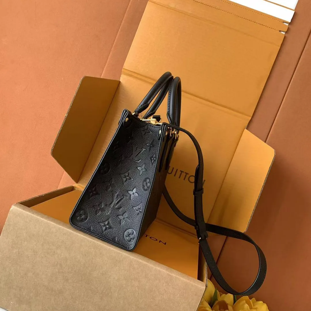 M45653 OnTheGo PM Monogram Empreinte Leather