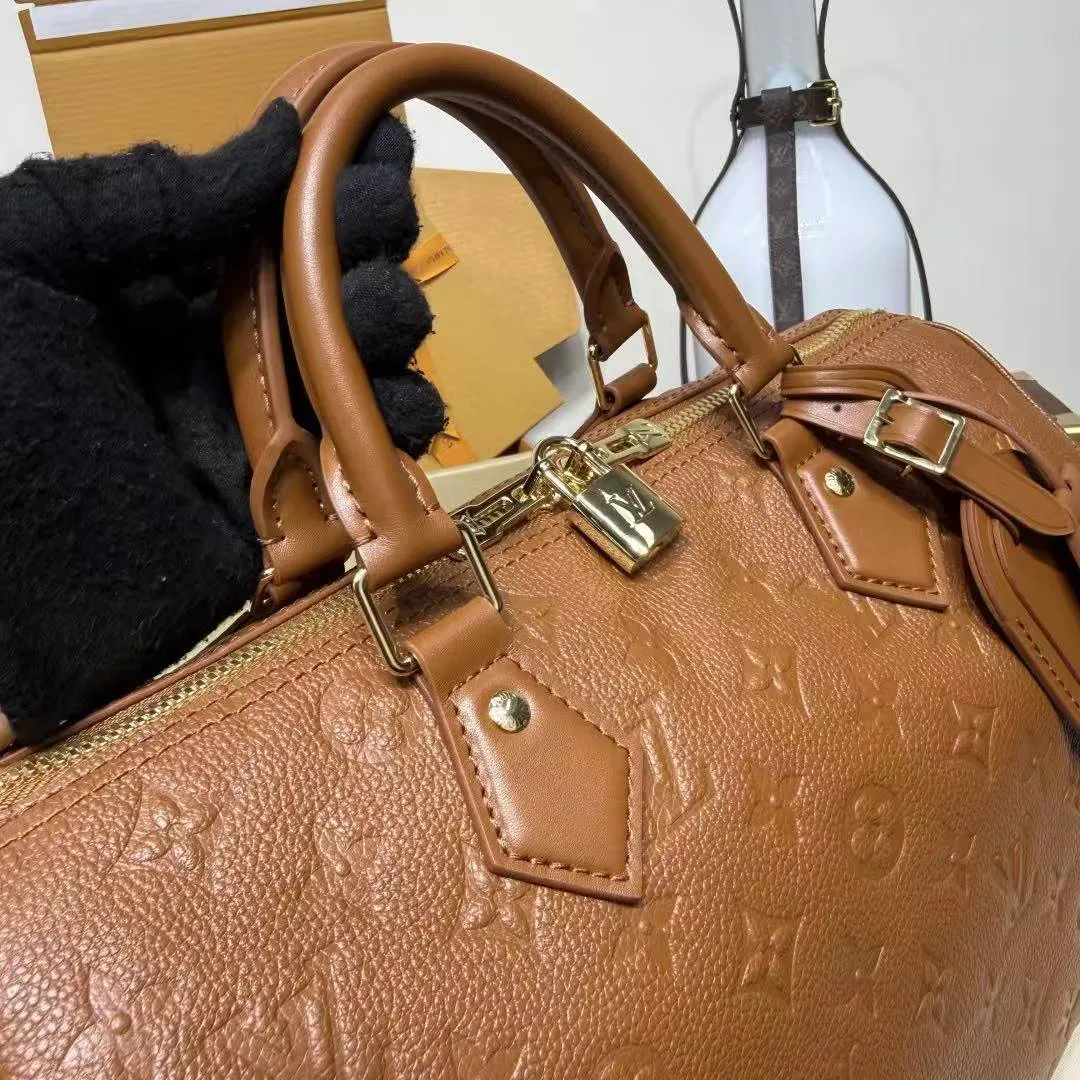 M28662 Speedy Soft 30 Monogram Empreinte Leather Handbag