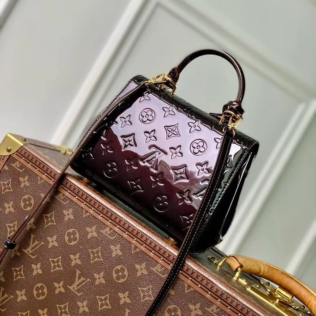 M27173 Cluny Mini Datewood Varnished Cowhide Leather