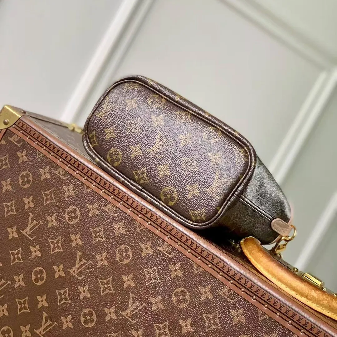 M25657 Reversible Neverfull Bandoulière Inside Out BB Monogram Limestone Cowhide Leather Monogram Coated Canvas