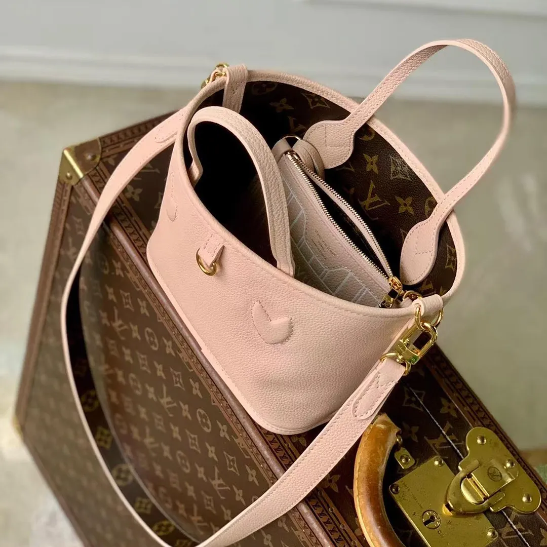 M25657 Reversible Neverfull Bandoulière Inside Out BB Monogram Limestone Cowhide Leather Monogram Coated Canvas