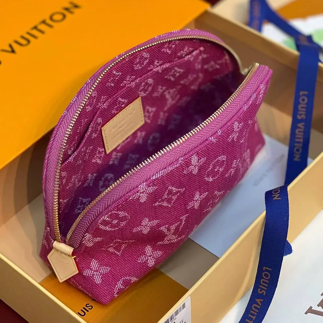 M28050 Pochette Cosmétique PM Fuchsia Monogram Denim