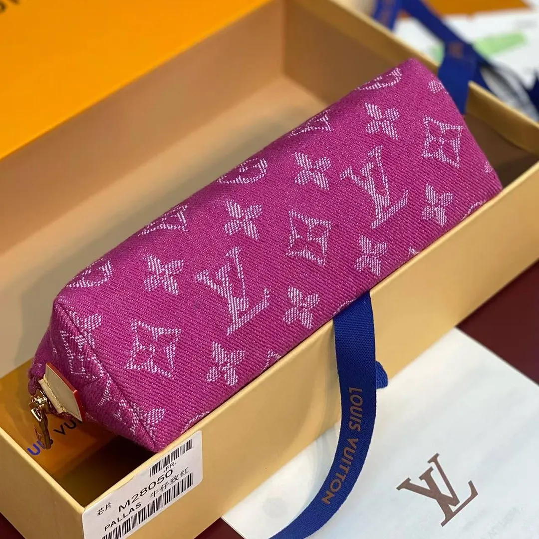 M28050 Pochette Cosmétique PM Fuchsia Monogram Denim