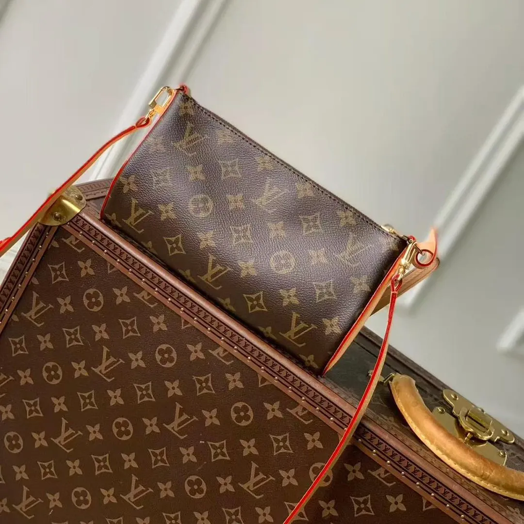 M12859 Pochette Tirette Monogram Coated Canvas