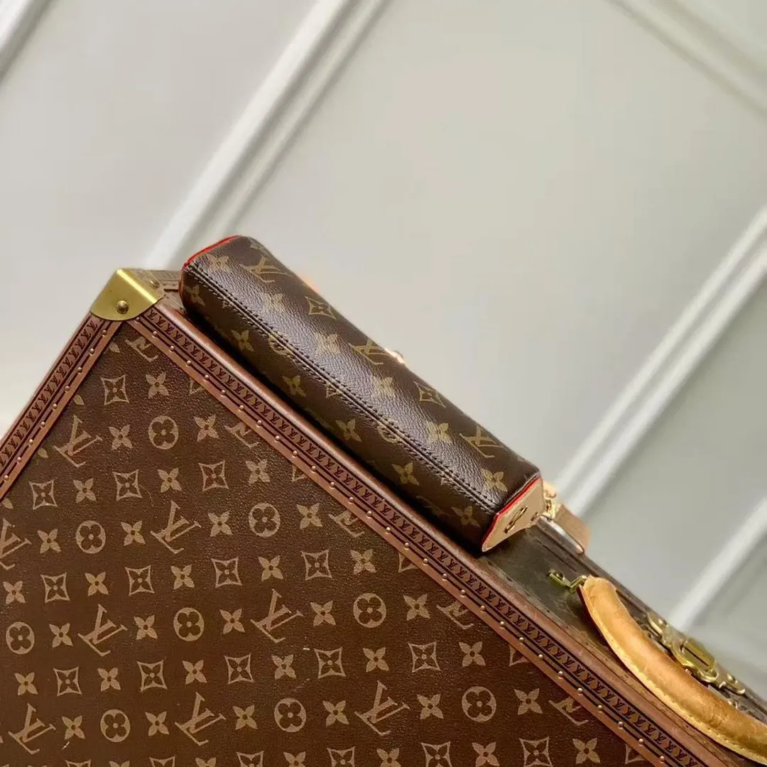 M12859 Pochette Tirette Monogram Coated Canvas