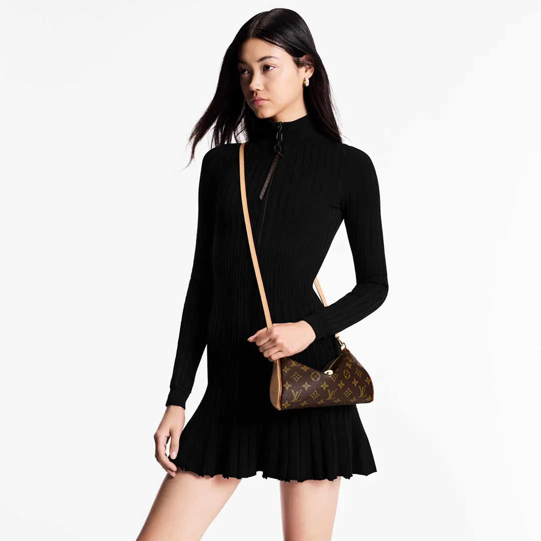 M12859 Pochette Tirette Monogram Coated Canvas