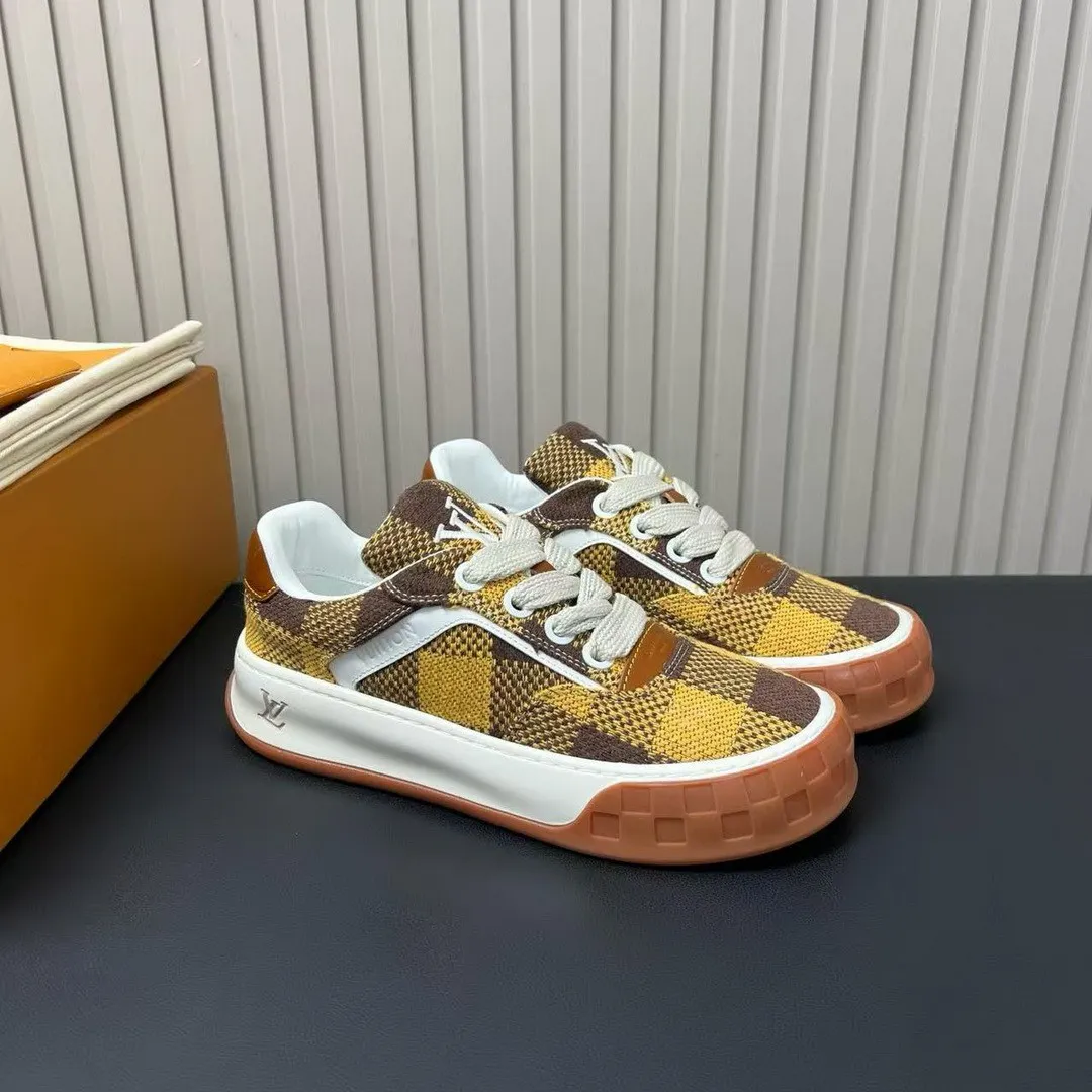 1AJTJ9 L.V Tilted Sneaker Yellow Canvas