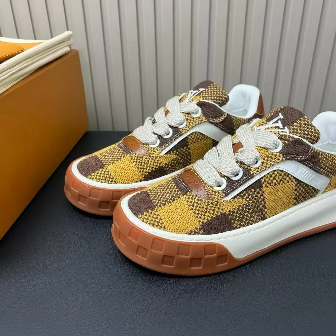 1AJTJ9 L.V Tilted Sneaker Yellow Canvas