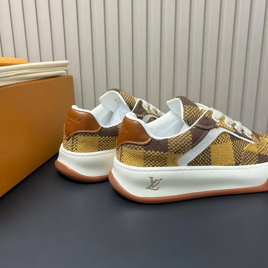 1AJTJ9 L.V Tilted Sneaker Yellow Canvas