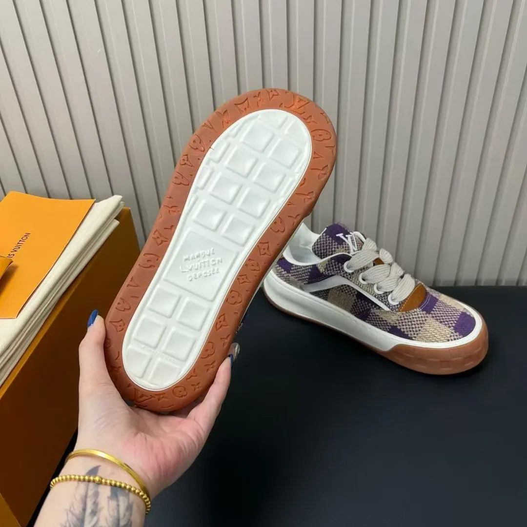1AJTKD L.V Tilted Sneaker Lilac Canvas