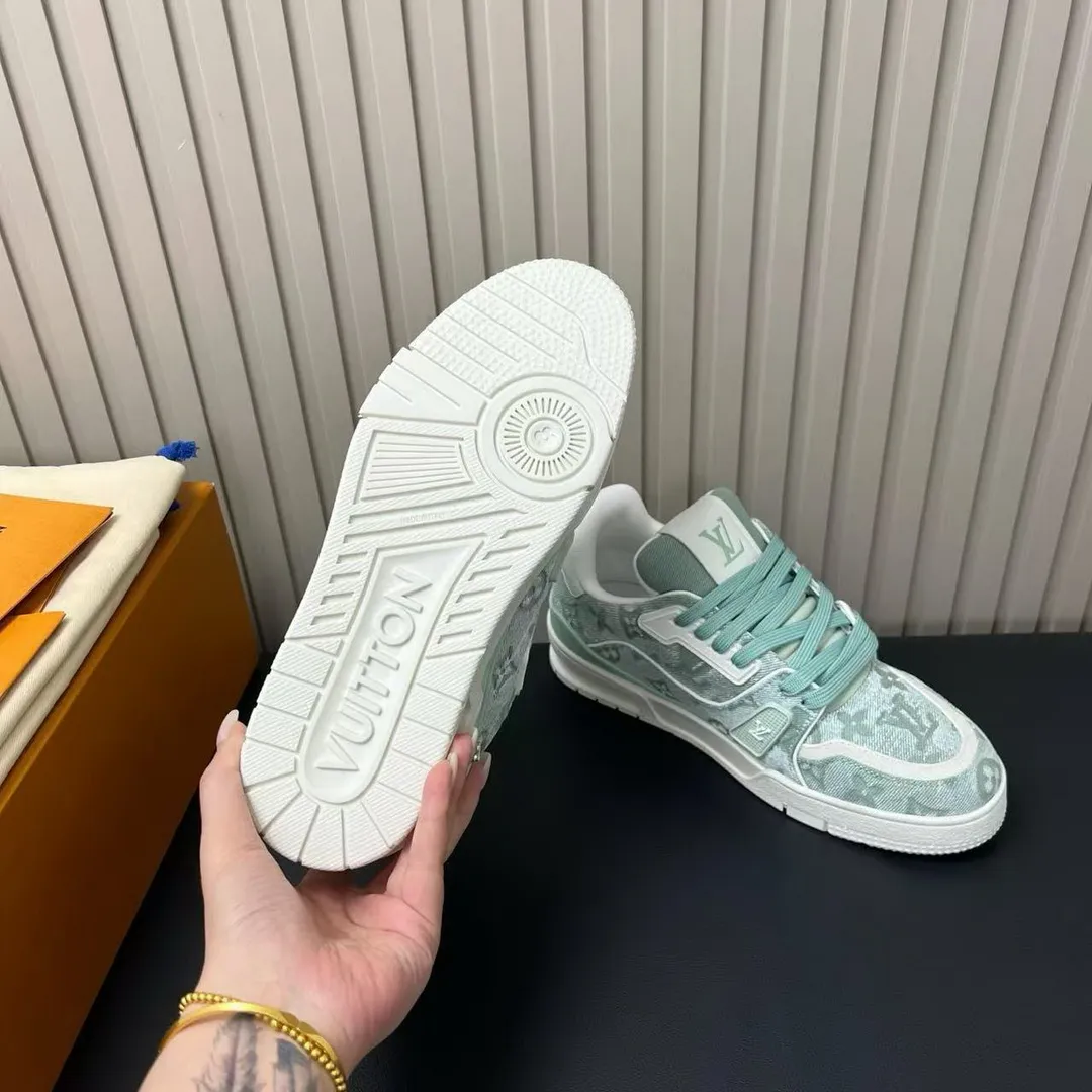 1AK7OH L.V Trainer Sneaker Green Monogram-pattern Canvas