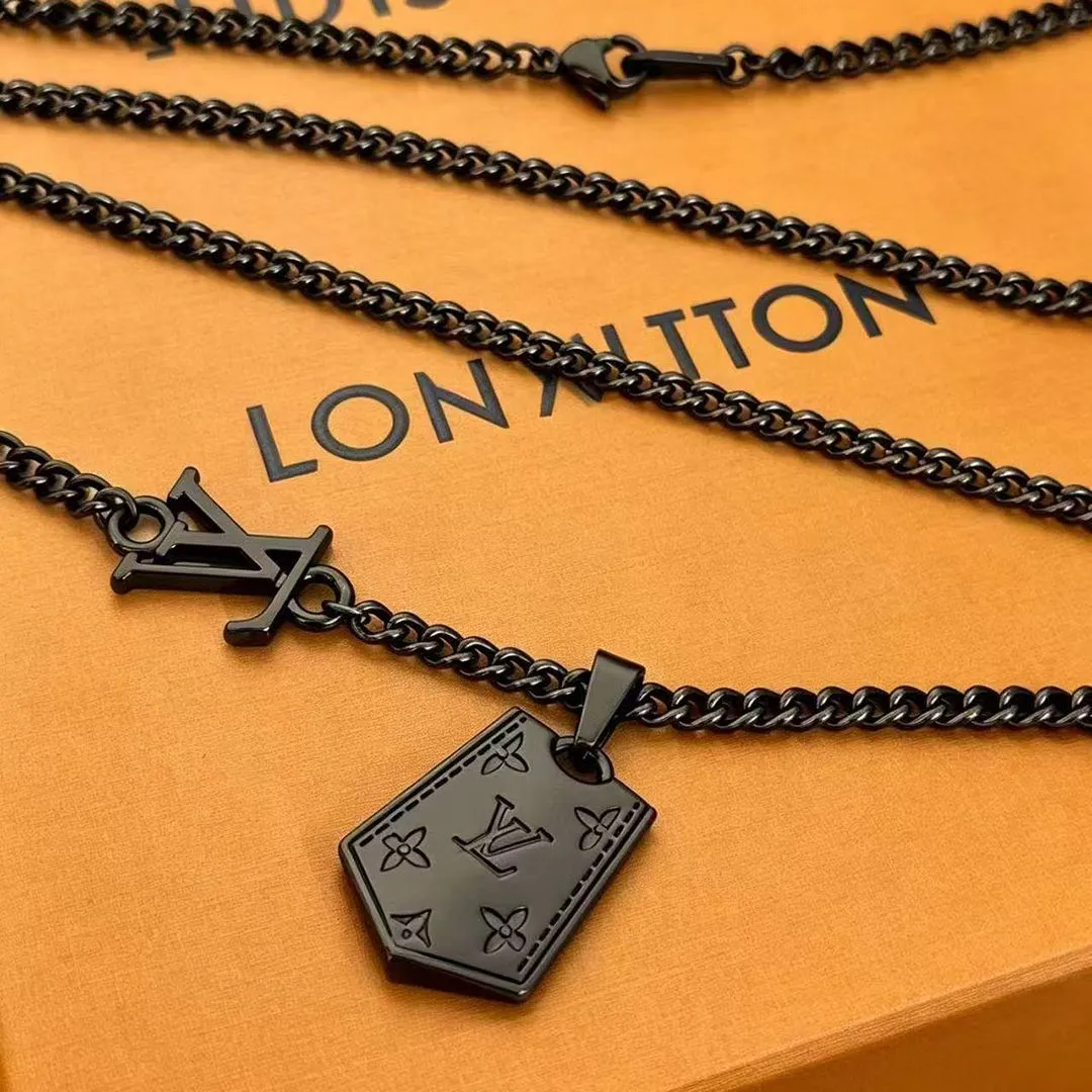 M03337 Tag Pendant Ruthenium-toned Metal