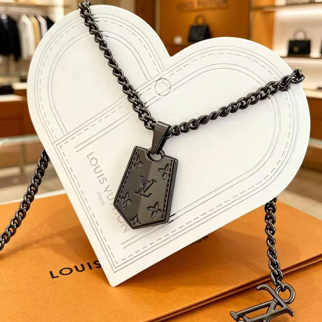 M03337 Tag Pendant Ruthenium-toned Metal