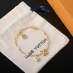 M03915 L.V Floragram XS Bracelet Gold-toned Metal White Resin Pearls - MA024A 2 M03915 L.V Floragram XS Bracelet Gold-toned Metal White Resin Pearls