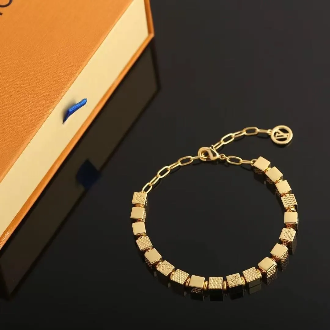 MA024A L.V Cube Bracelet Gold-toned Metal